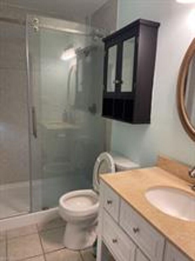 Building Photo - Camelia Shores