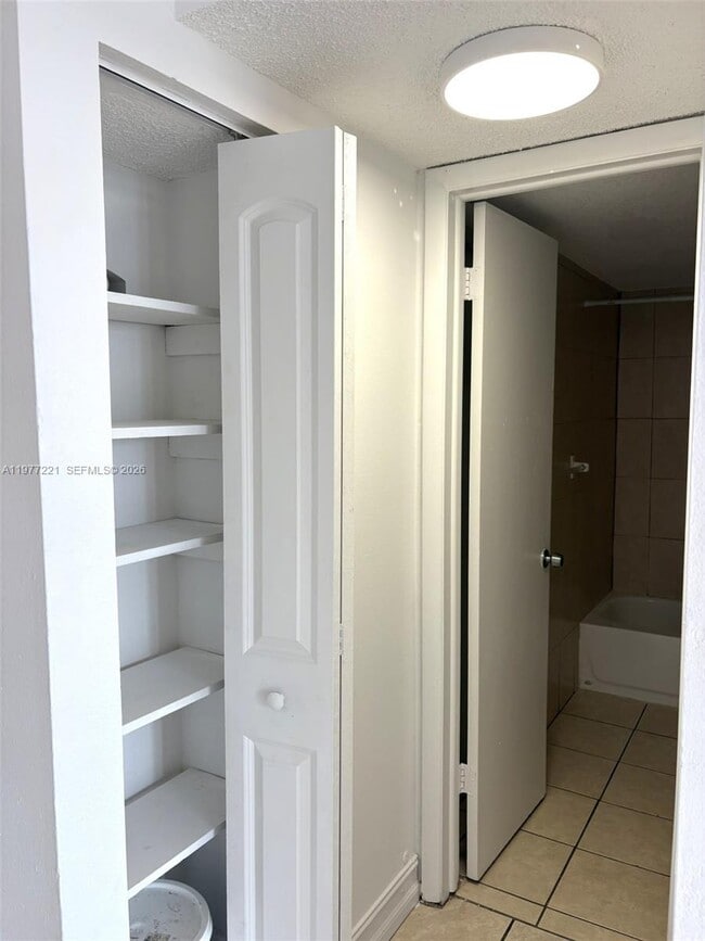 Building Photo - 19805 SW 114th Ave