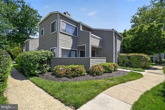 Building Photo - 1957 Villaridge Dr