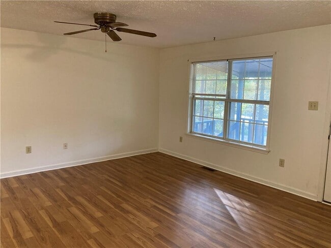 Building Photo - 31 Souther Trail