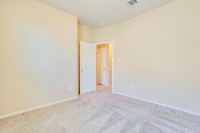 Building Photo - 141 Marcheeta Way