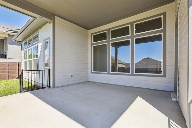 Building Photo - 16825 Roselin Dr
