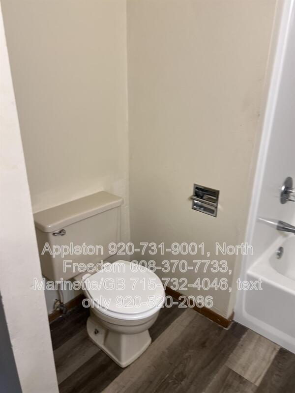 Building Photo - 496 Cedar St