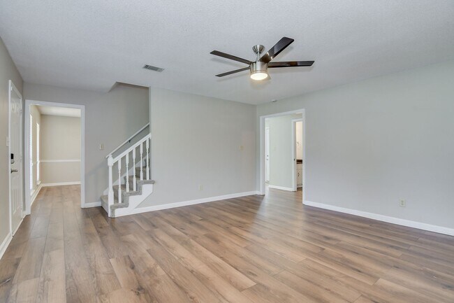 Building Photo - 321 Timberidge Dr