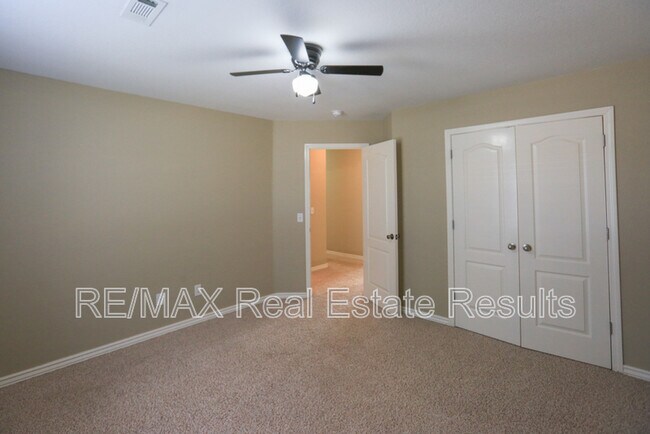 Building Photo - 6303 S 37th St