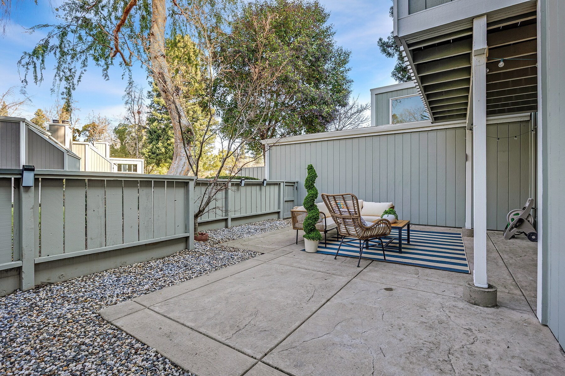 Building Photo - 7551 Maywood Dr