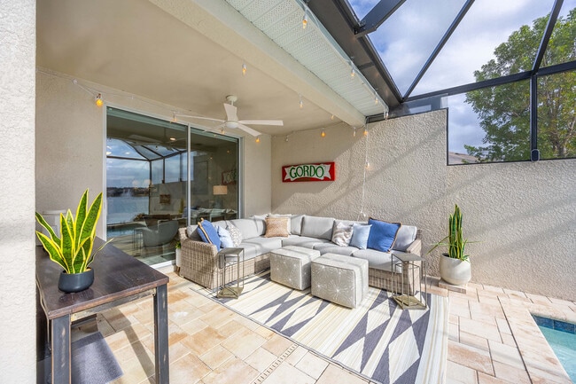 Building Photo - 14610 Edgewater Cir