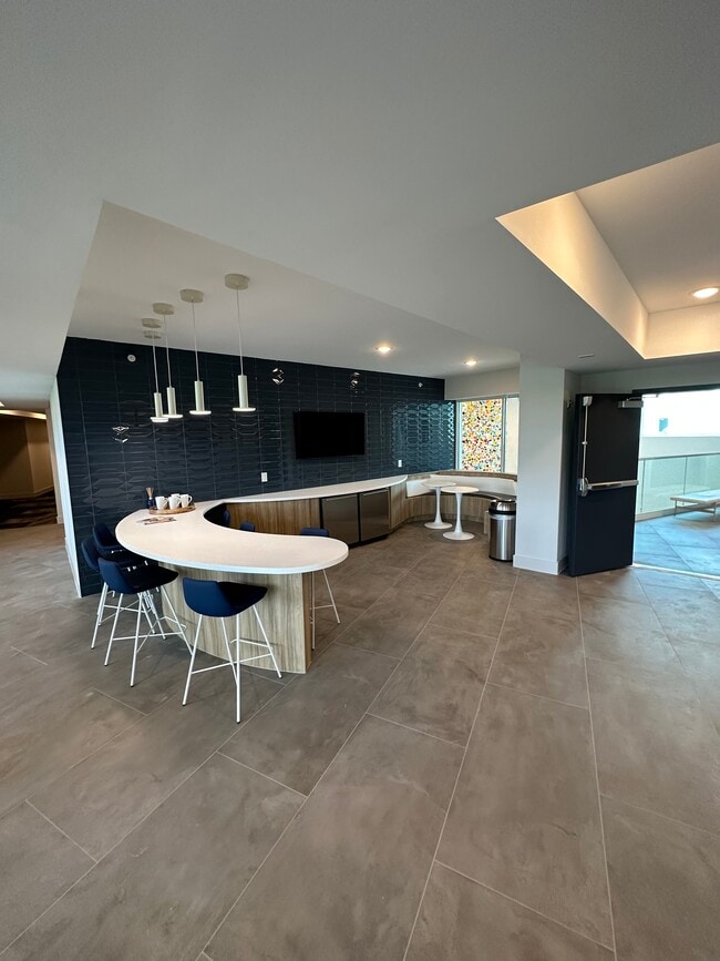 Building Photo - 2620 E Marina Bay Dr