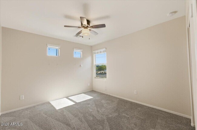Building Photo - 7119 W Golden Ln