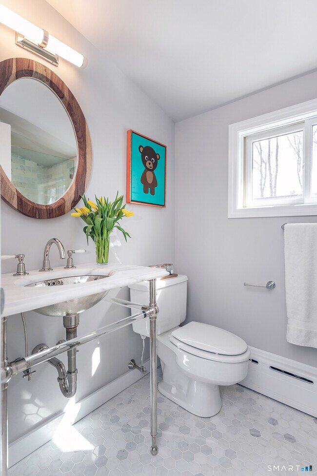 Building Photo - 108 East St