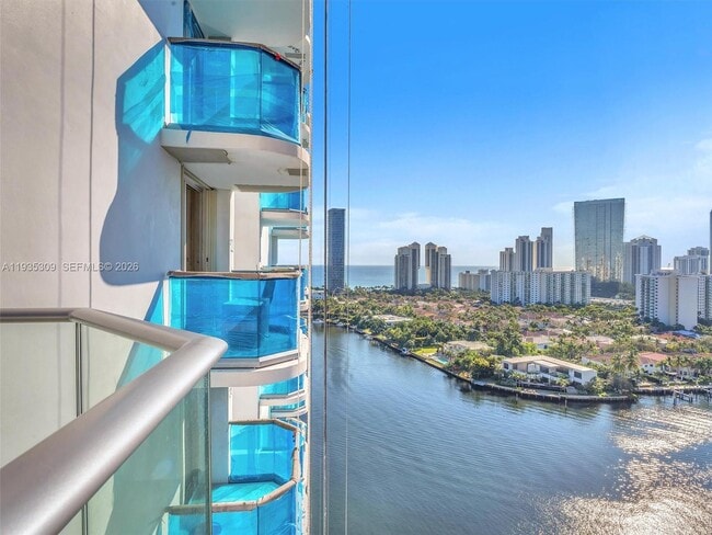 Building Photo - 19707 Turnberry Way