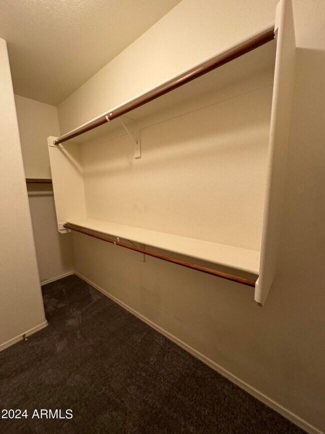 Building Photo - 7206 N 88th Ln