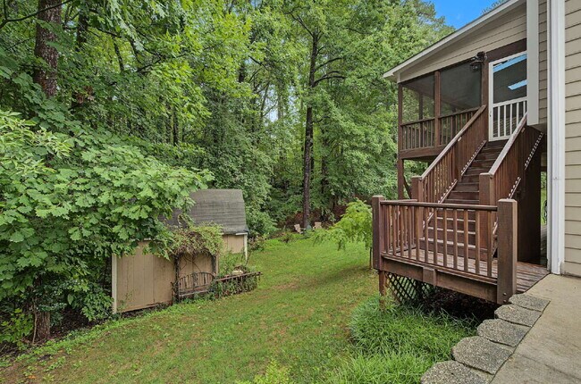Building Photo - Spacious 4-Bed Oasis with Basement in Cary