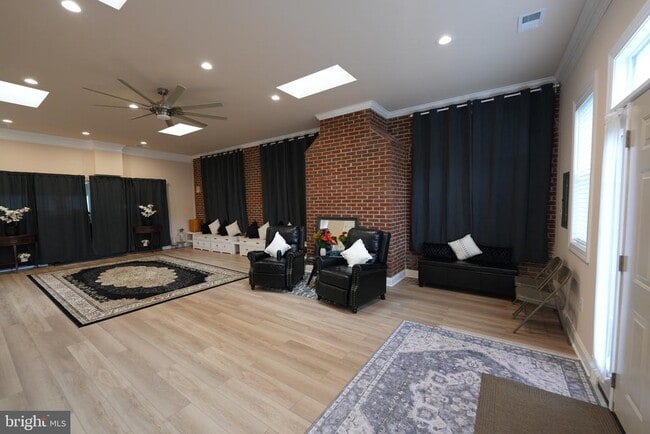 Building Photo - 19923 Smith Cir