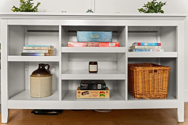 Building Photo - 78 Morning St