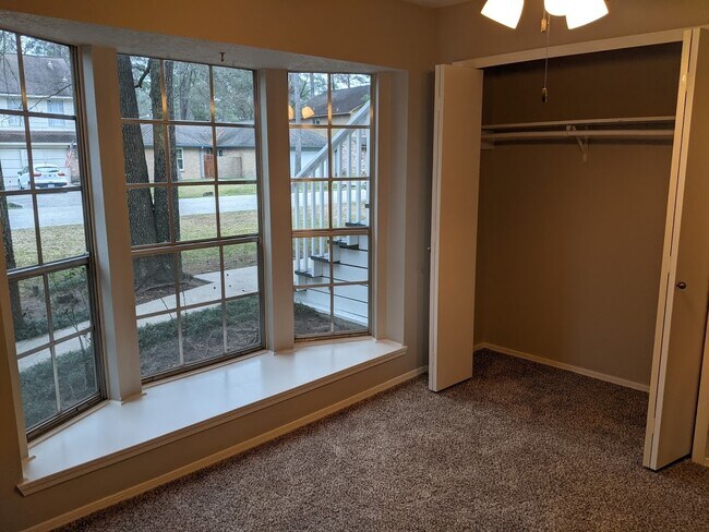 Building Photo - 2 Meadow Star Ct