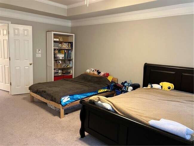 Building Photo - 11180 Brunson Dr