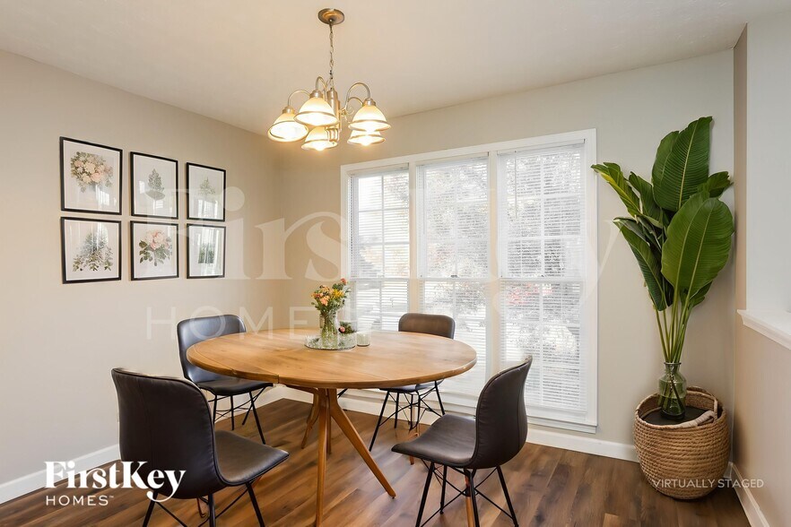 Building Photo - 268 Yellowstone Dr