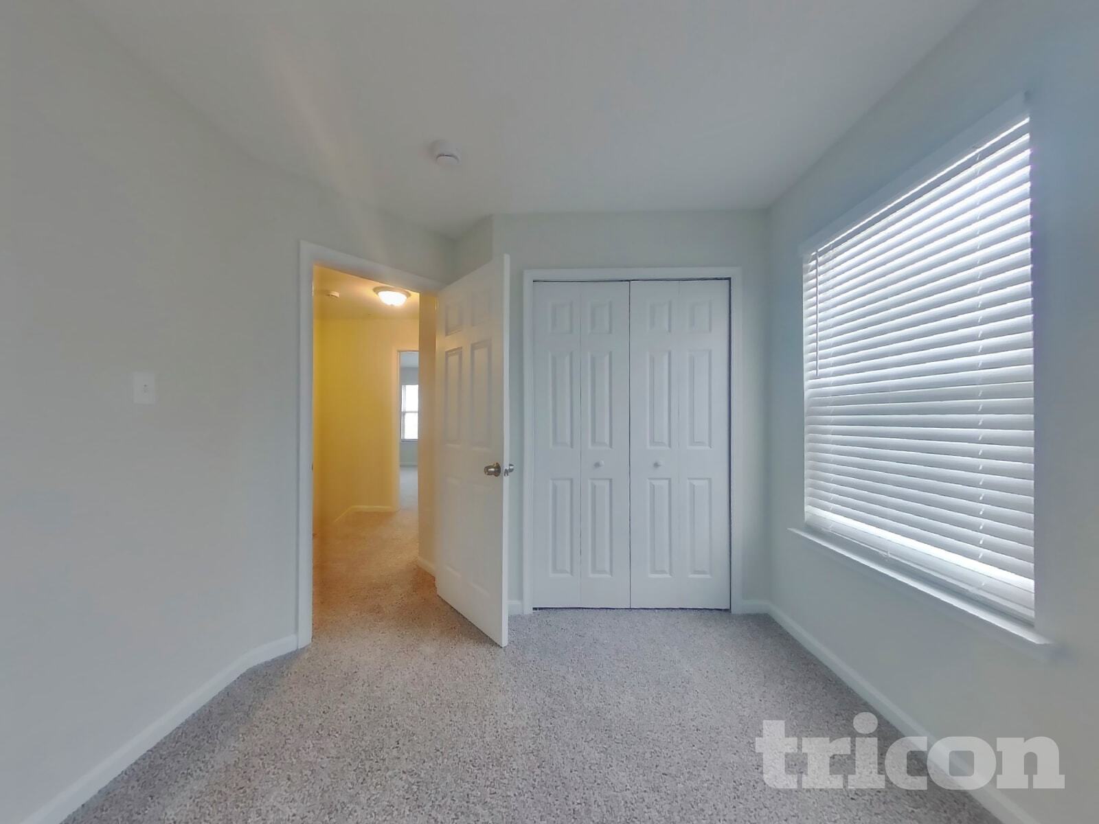 Building Photo - 10721 Esprit Pl