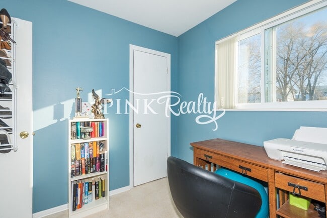 Building Photo - 1890 Chamberlin S