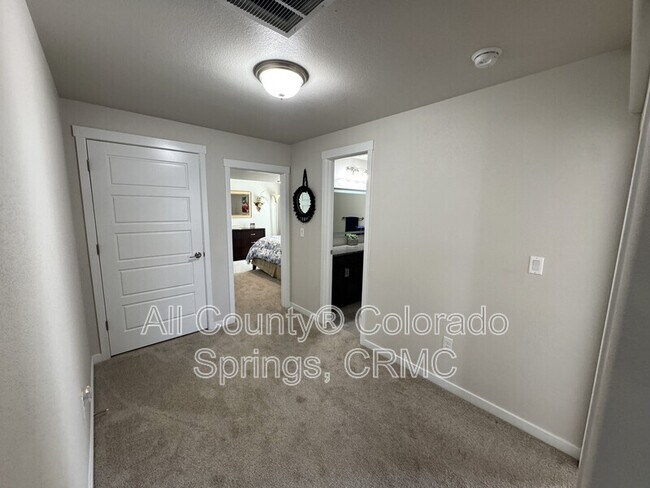 Building Photo - 5755 Marlee Dr