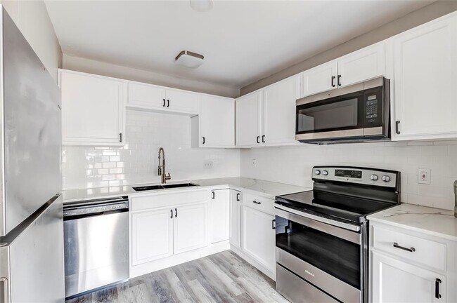 Building Photo - 1740 Timber Ridge Rd