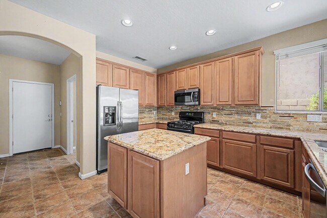 Building Photo - 472 W Pelican Dr