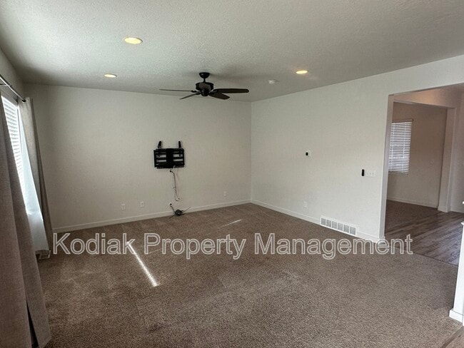 Building Photo - 1028 E Bigelow Ave