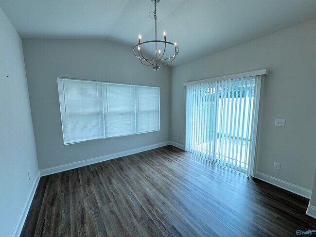 Building Photo - 103 Woodsbrook Pl SW
