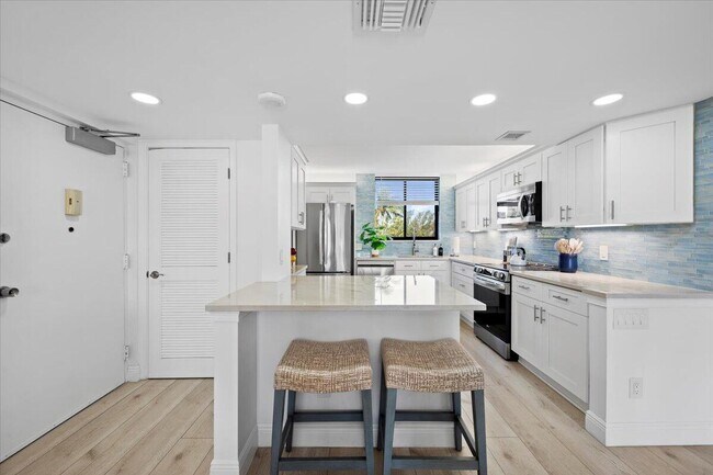 Building Photo - 100 Ocean Trail Way