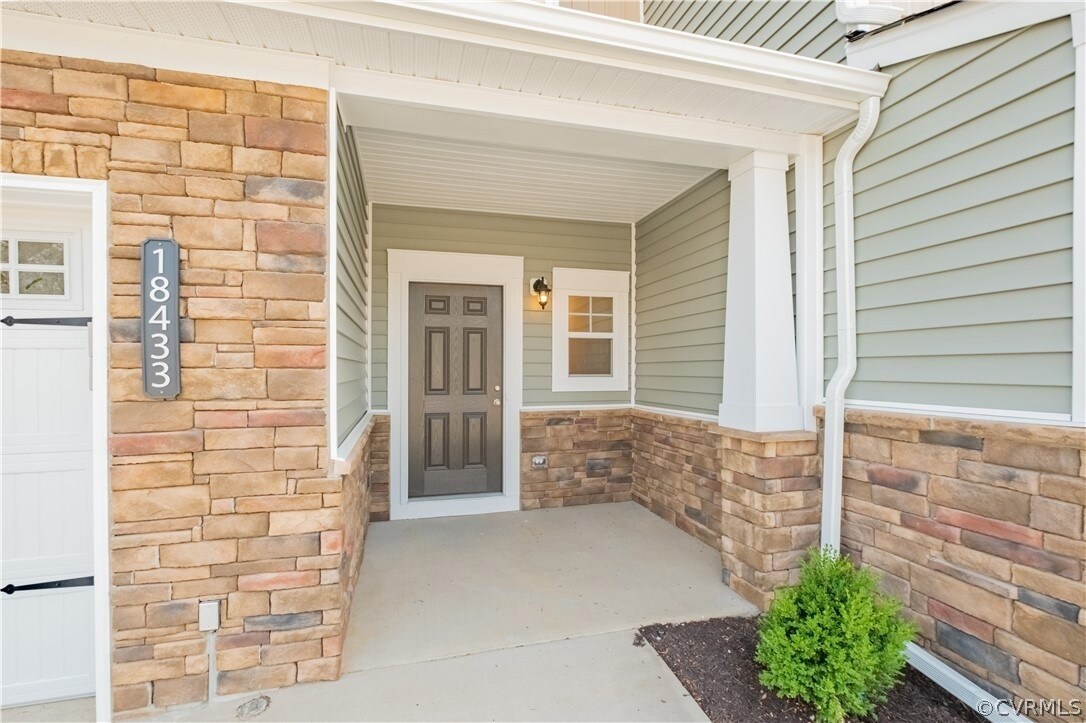Building Photo - 18433 Palisades Ct