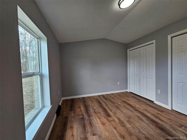 Building Photo - 334 Fair Oaks Rd