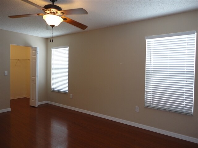 Building Photo - 1101 Blufield Avenue