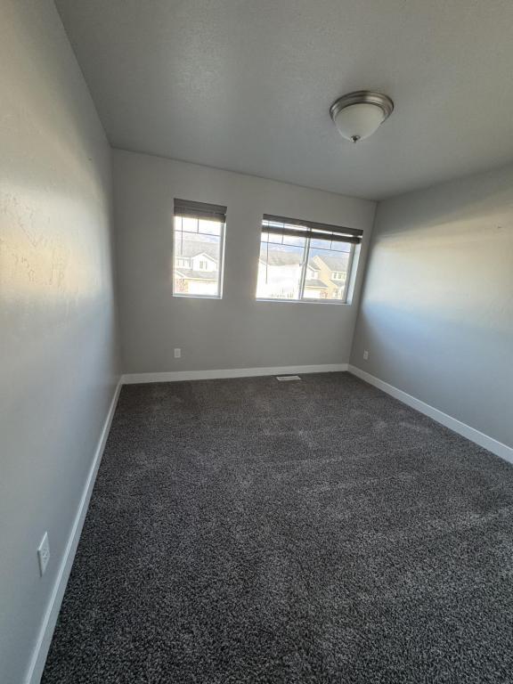 Building Photo - 259 E 1500 N St