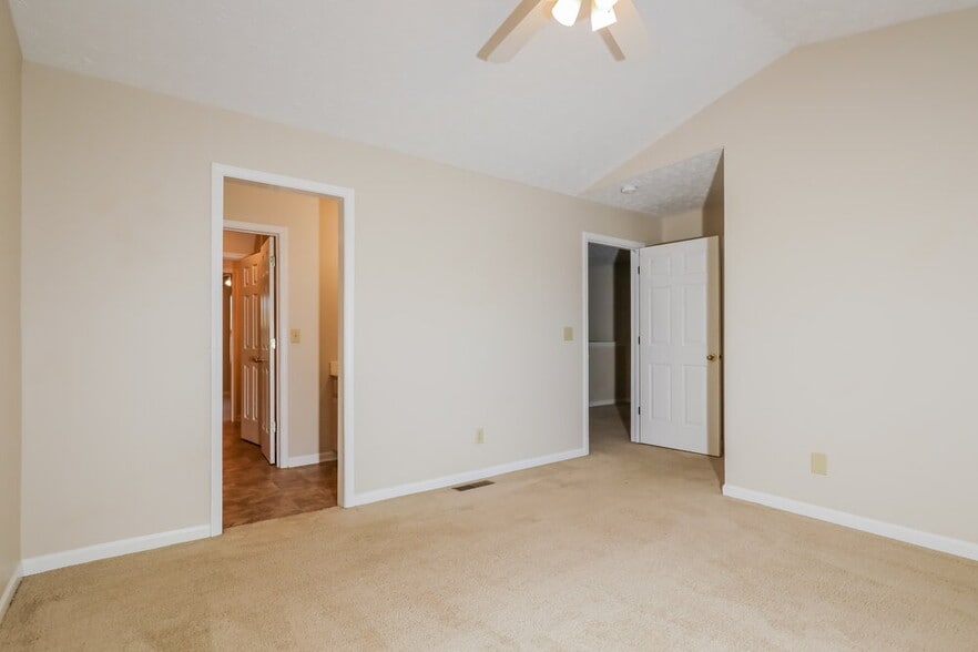 Building Photo - 1541 Brookfield Cir