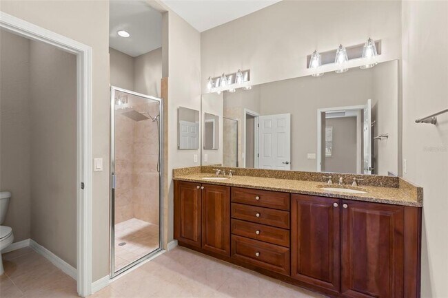 Building Photo - 2290 Sifield Greens Way