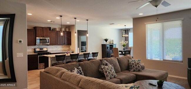 Building Photo - 18903 N 261st Dr