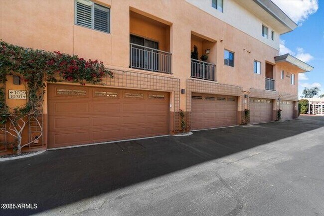 Building Photo - 6940 E Cochise Rd