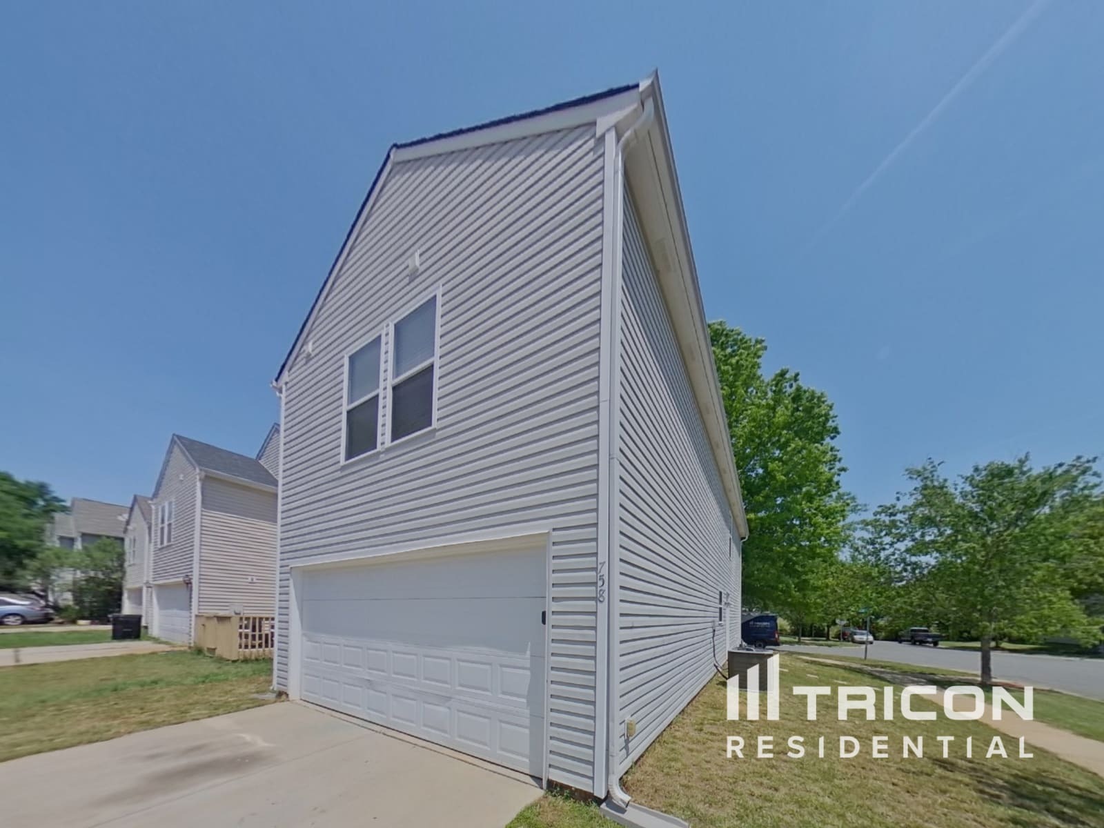 Building Photo - 758 Sinclair Dr