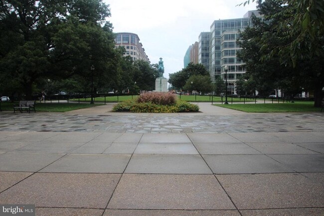 Building Photo - 2307 Pennsylvania Ave NW