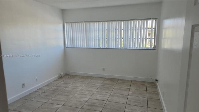 Building Photo - 1 bedroom in North Miami FL 33162