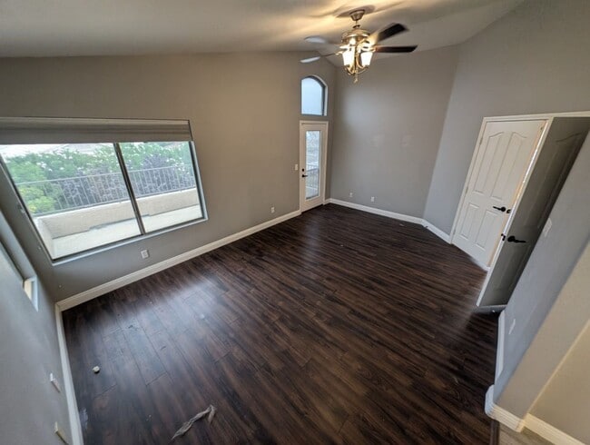 Building Photo - 10465 Warwick Falls Ct