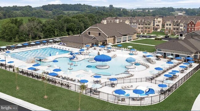 Building Photo - 9526 Hyde Pl