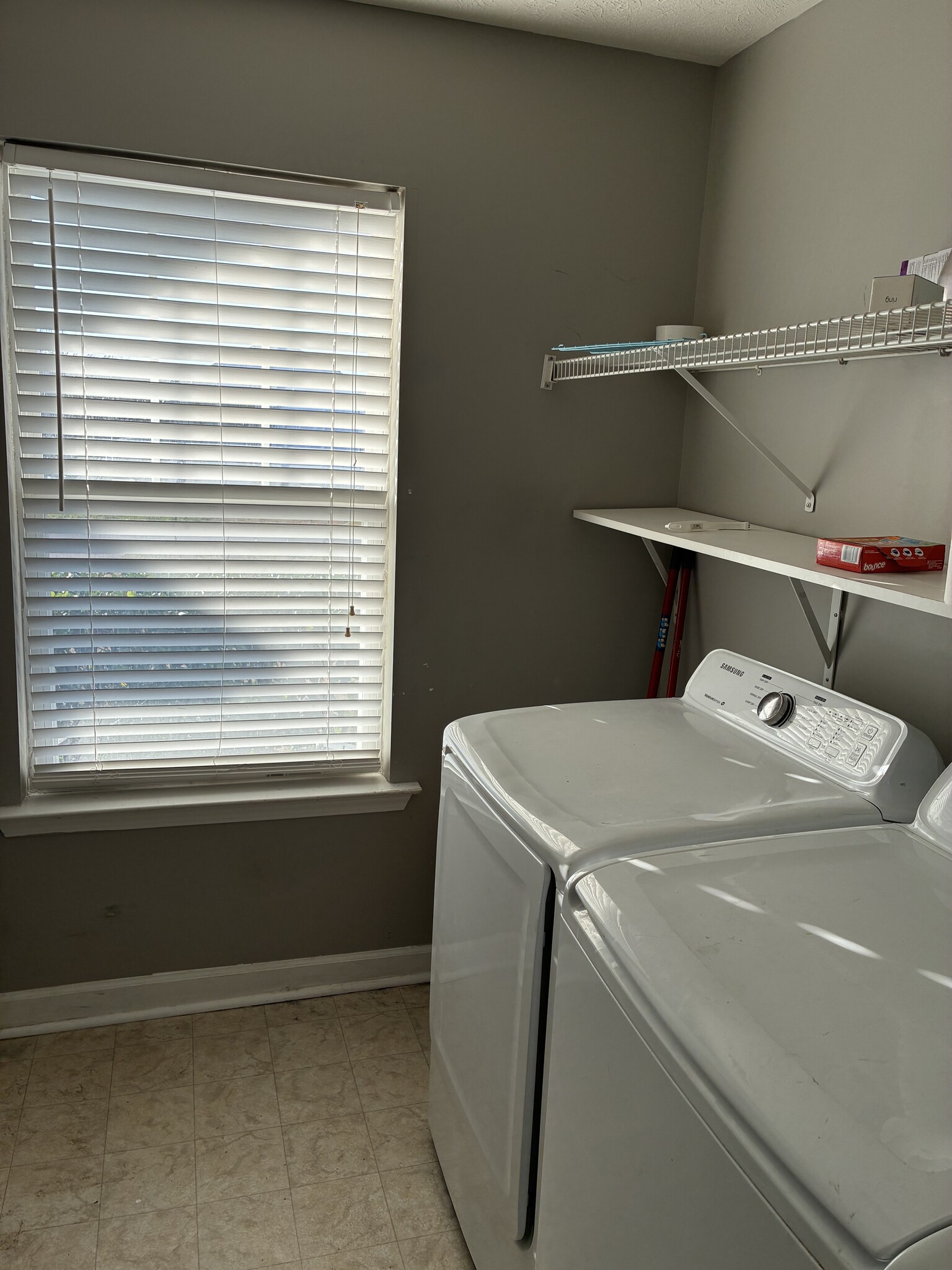 Building Photo - 800 Chilhowee Ct