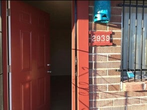 Building Photo - 2939/2941 Palo Verde