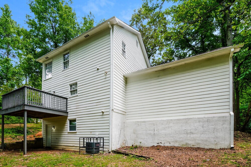 Building Photo - 3133 Glen Hollow Dr