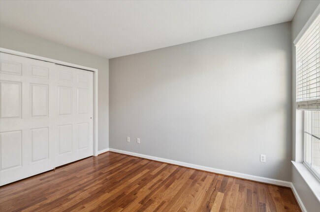Building Photo - 103 Birchwood Dr