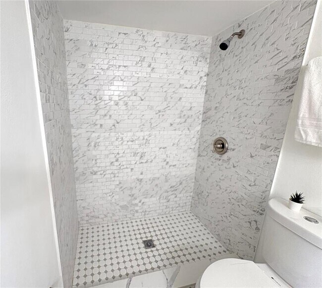 Building Photo - 4006 Cedar Limb Ct