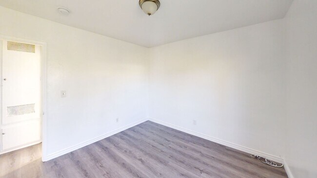 Building Photo - 1481 E Jacinto View Rd