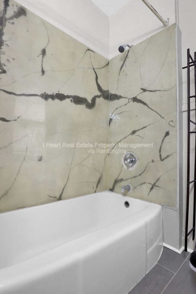 Building Photo - 269 Morrison Ave